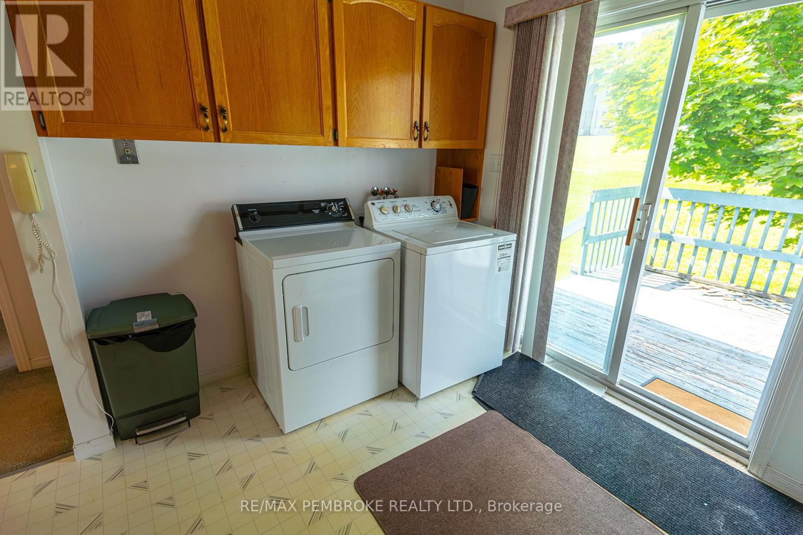 324 MATHESON DRIVE Image 12