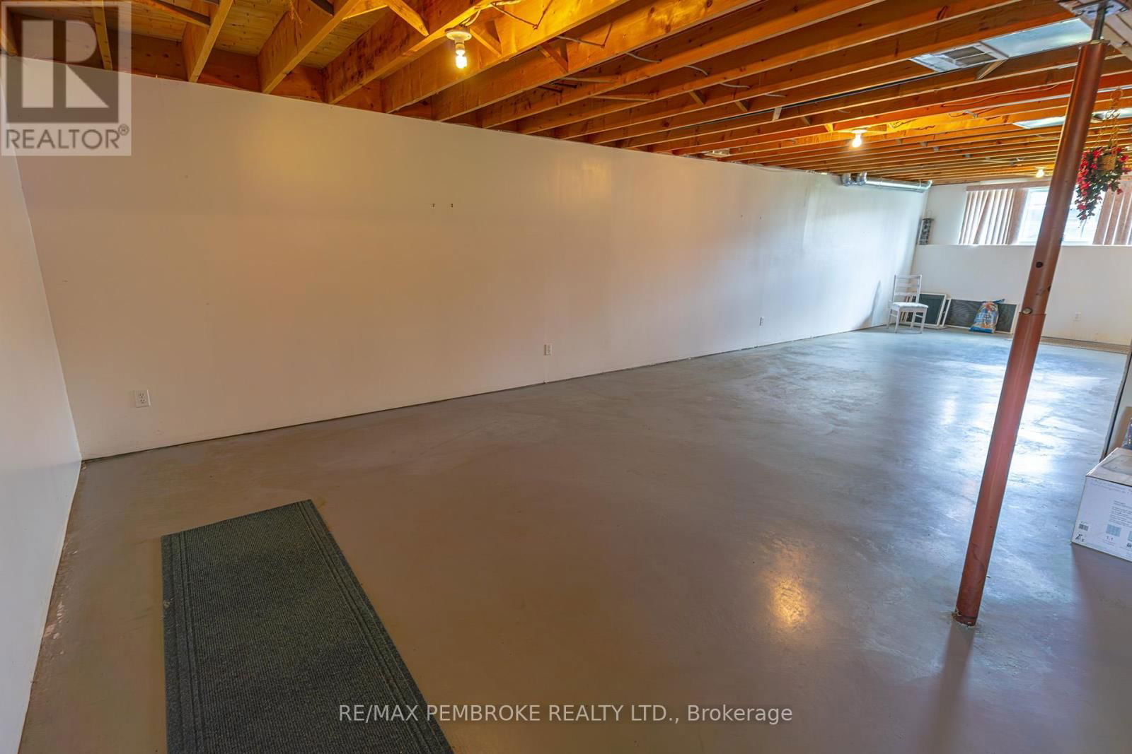 324 MATHESON DRIVE Image 21