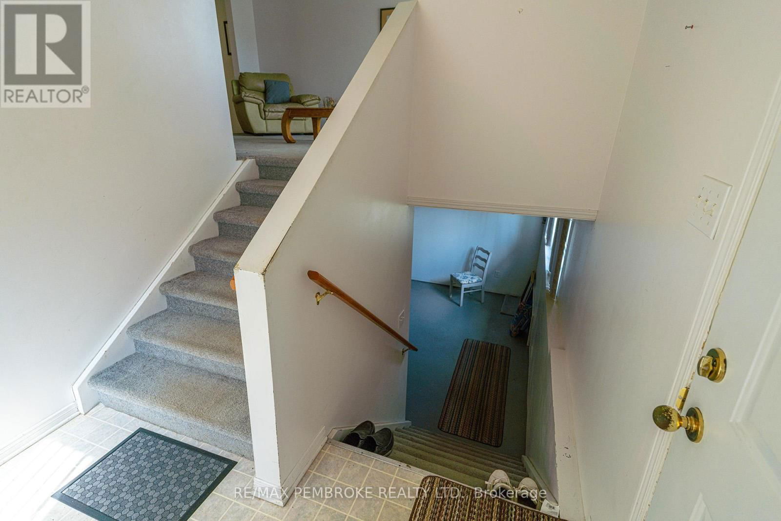 324 MATHESON DRIVE Image 4