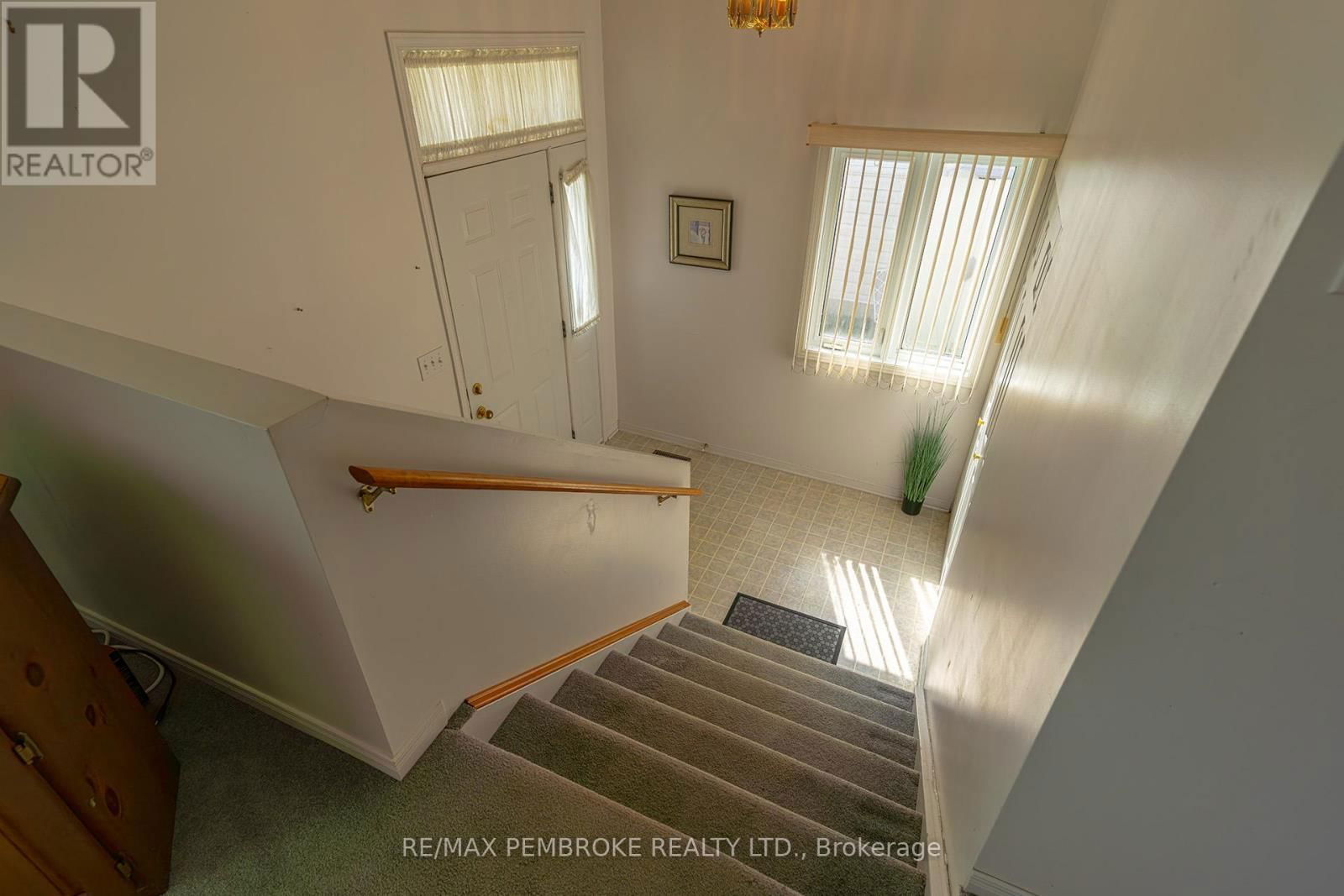 324 MATHESON DRIVE Image 6