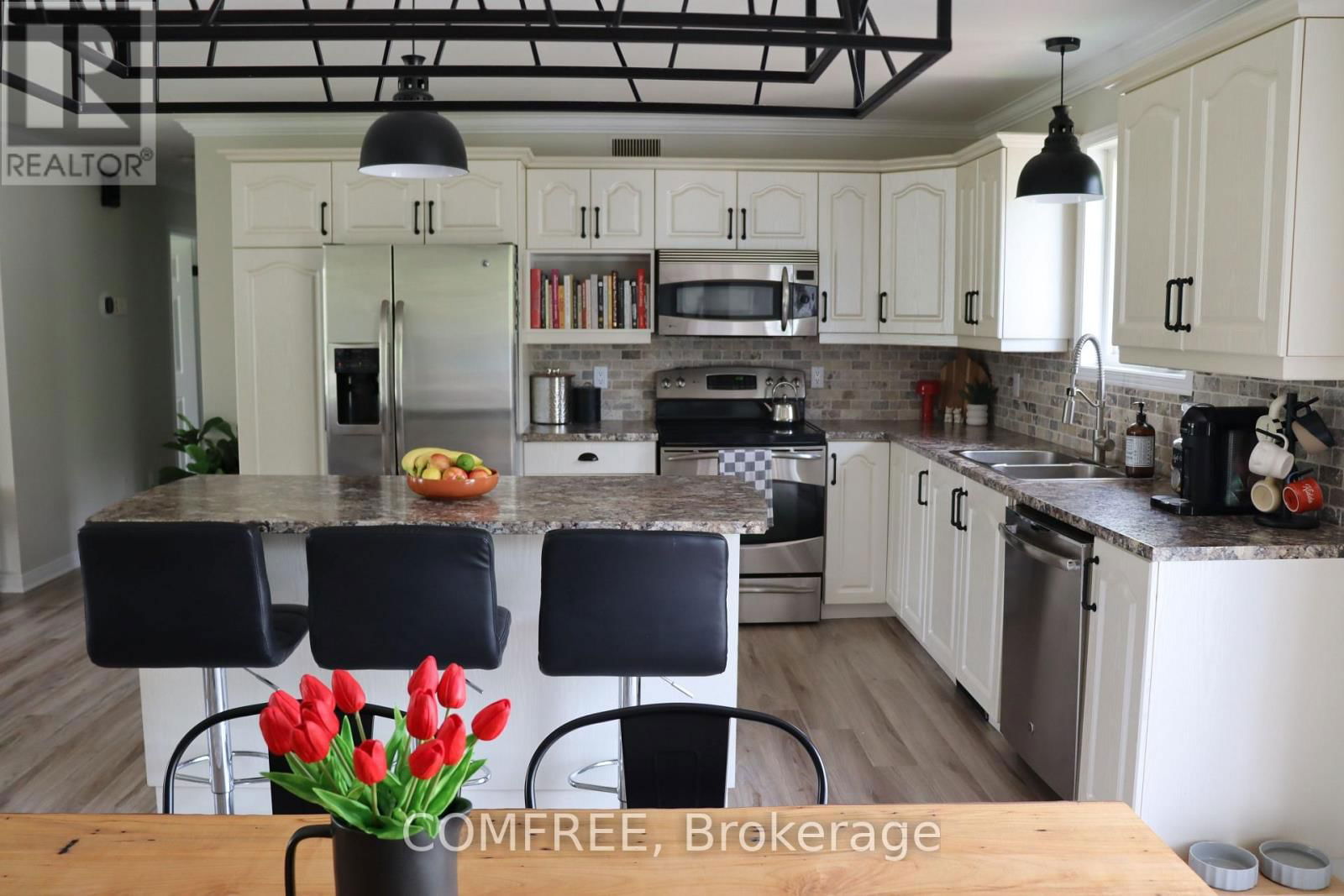 1145 DU GOLF ROAD Image 13