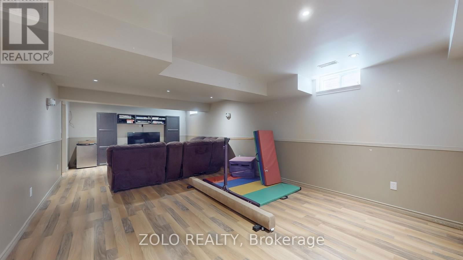 7 VIDAL COURT Image 37