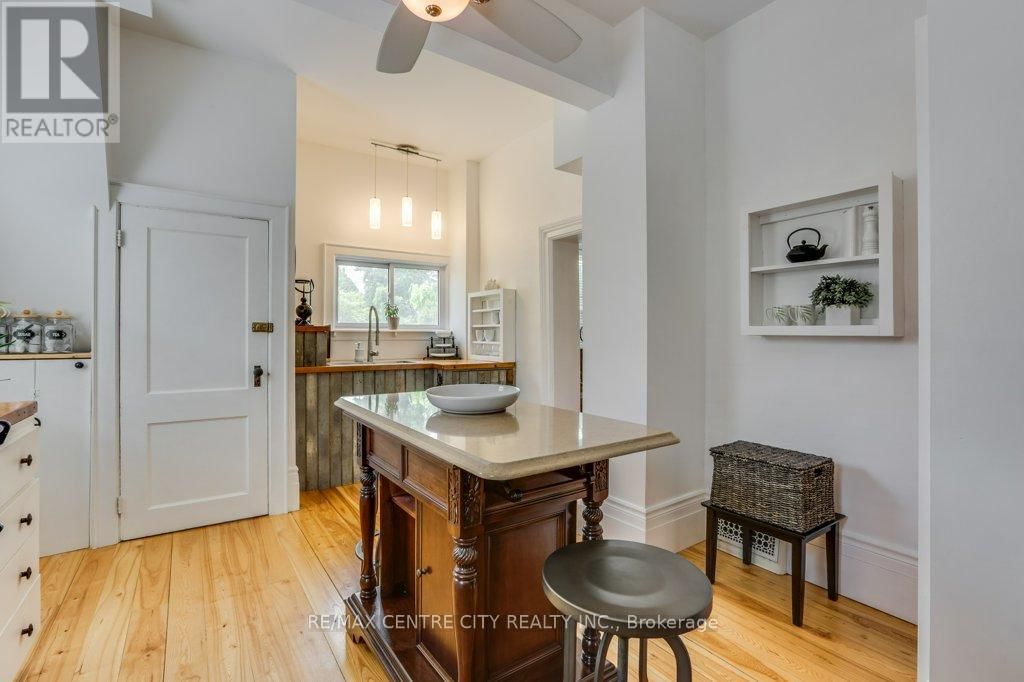 65 BRUCE STREET Image 15