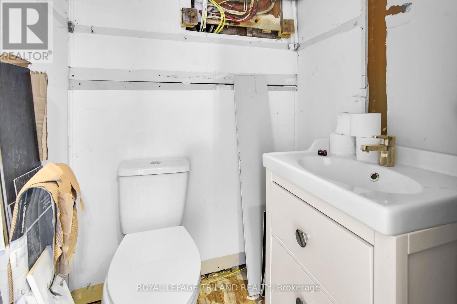 154 JOHN STREET Image 17