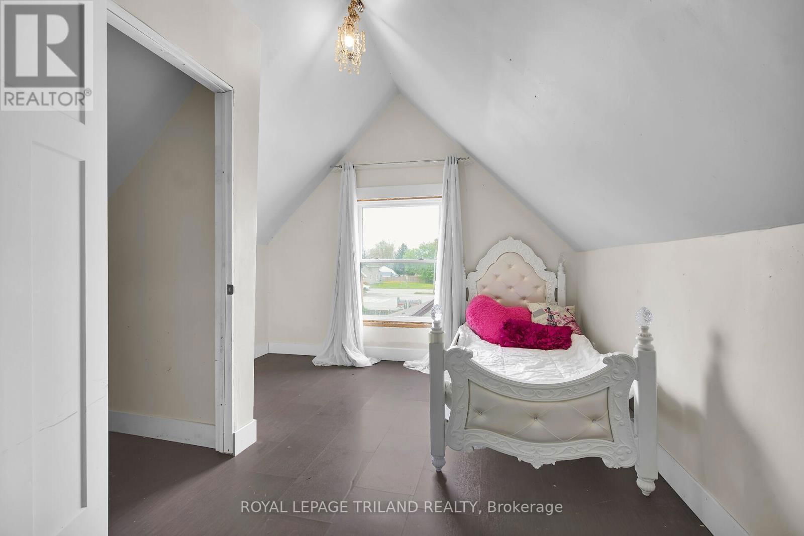 154 JOHN STREET Image 23