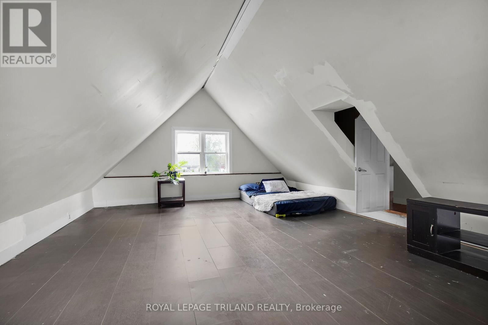 154 JOHN STREET Image 27