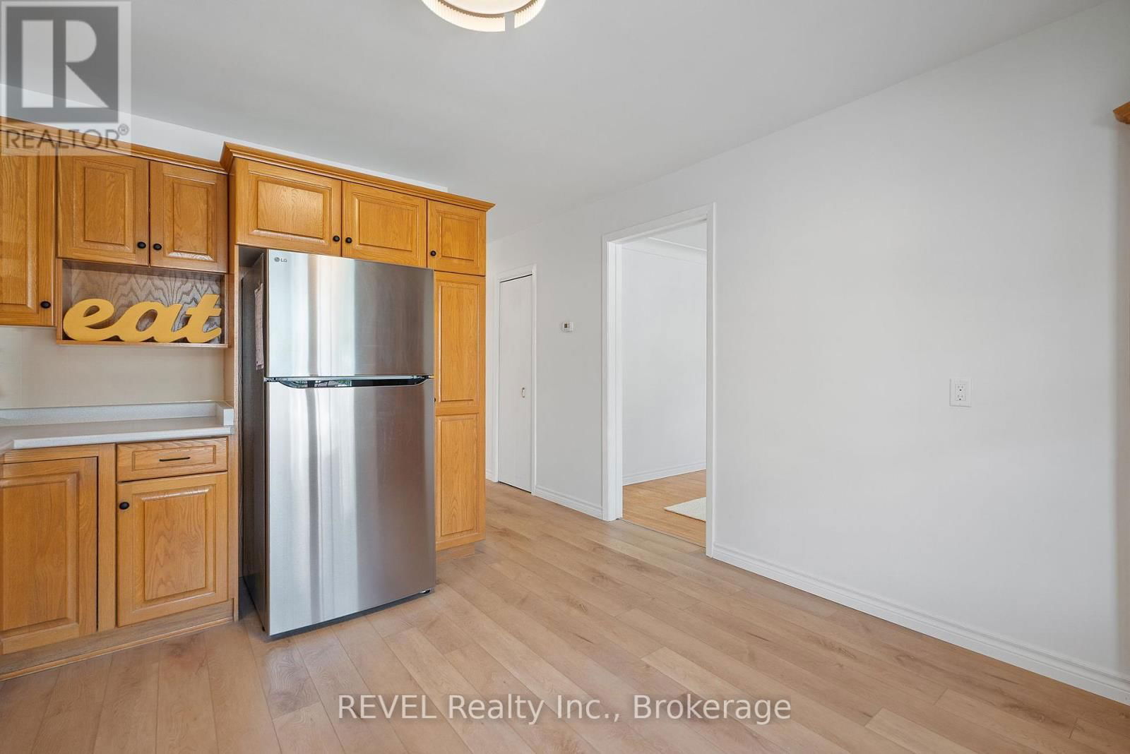 62 ST GEORGE STREET Image 10