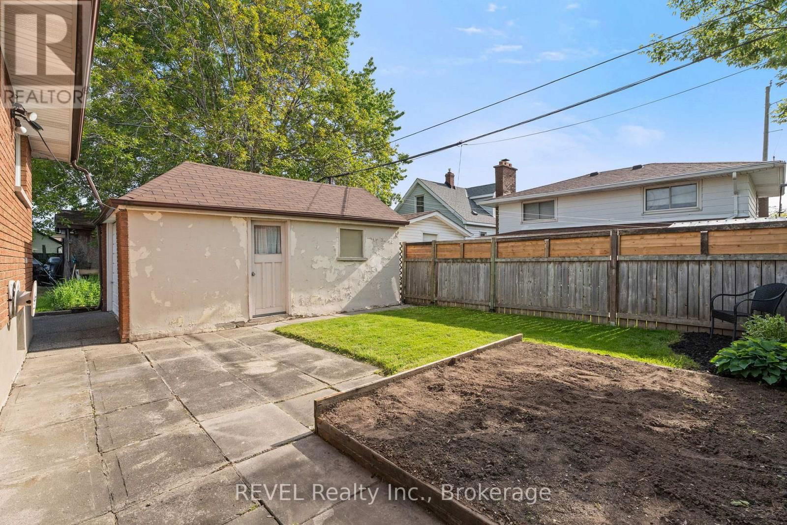 62 ST GEORGE STREET Image 25