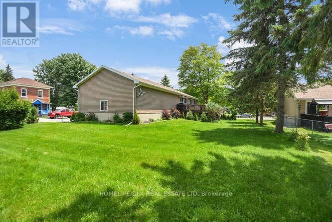 296 WOOD STREET EAST Image 27