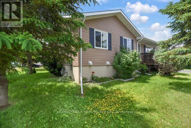 296 WOOD STREET EAST Image 3