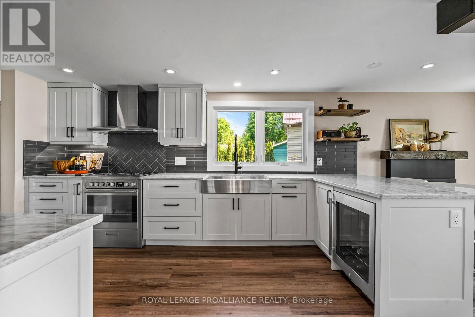 52C LODGE ROAD Image 14
