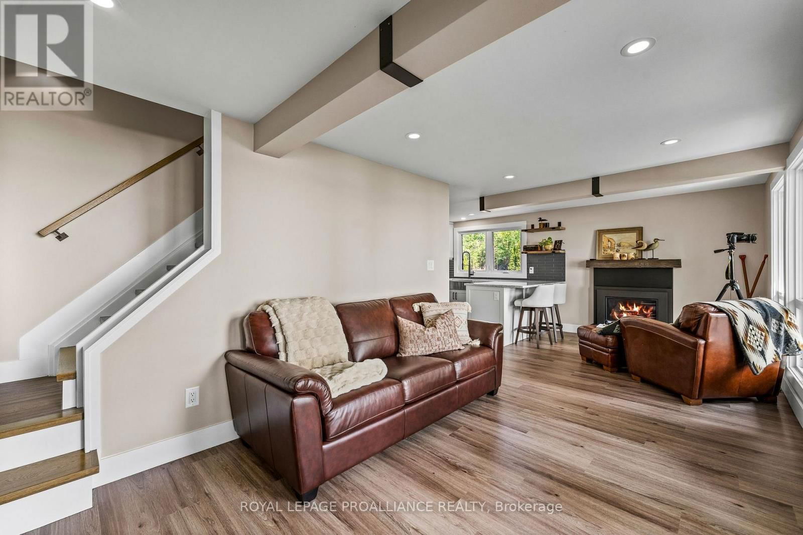 52C LODGE ROAD Image 21