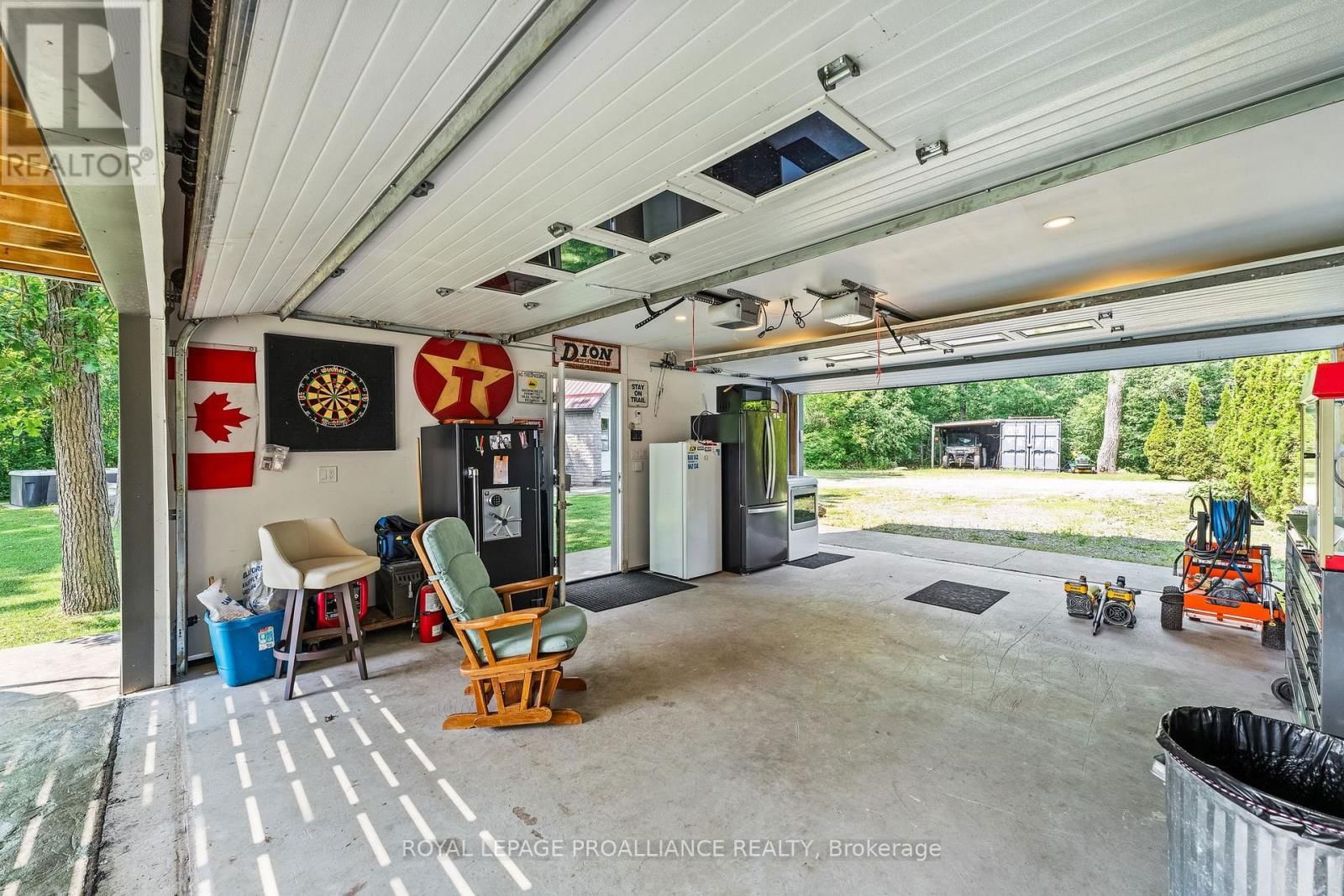 52C LODGE ROAD Image 35