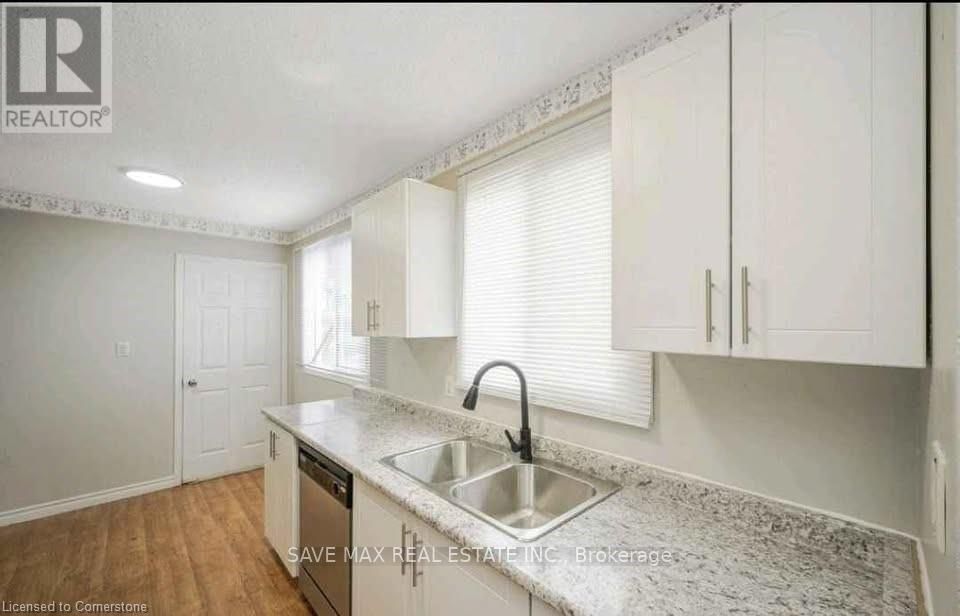 Upper - 73 HILL PARK LANE Image 8