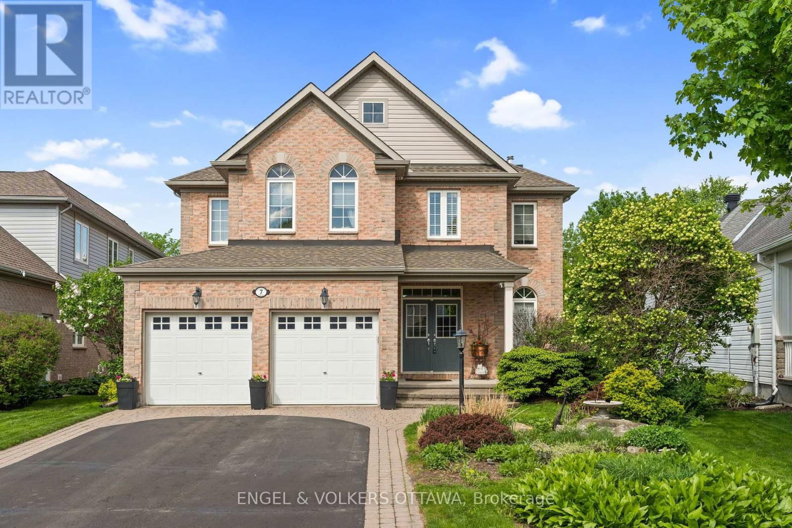 7 KNOTWOOD COURT Image 1