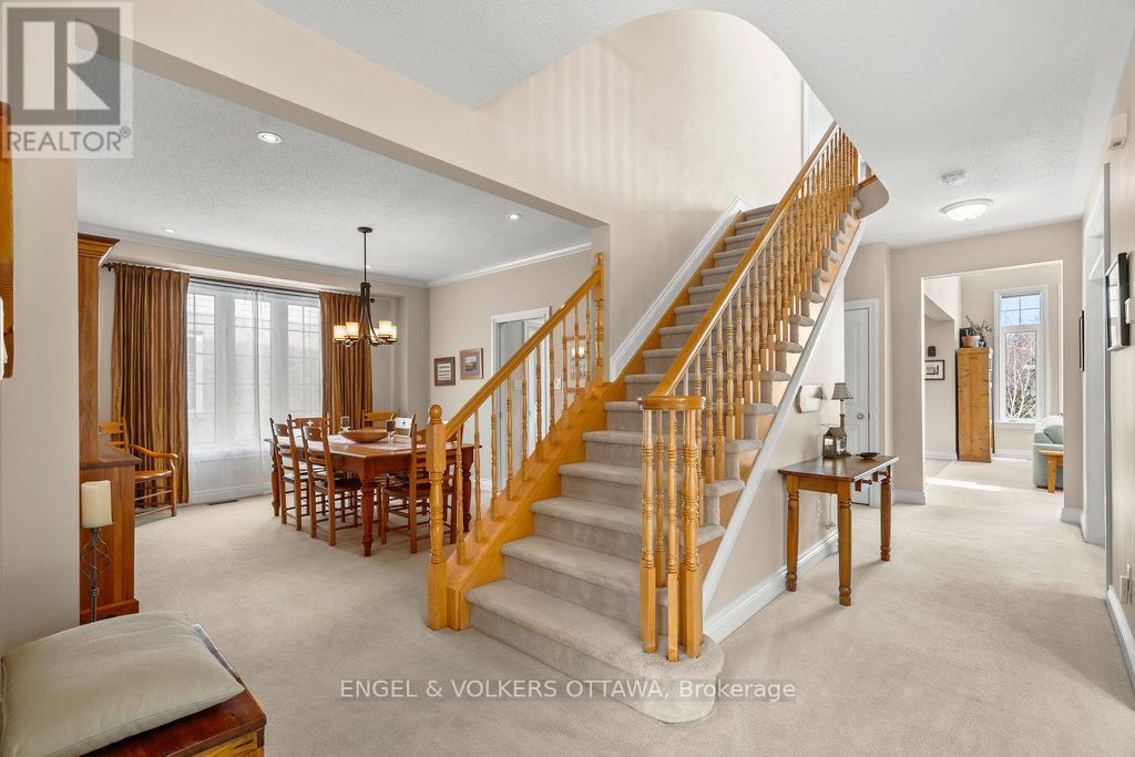 7 KNOTWOOD COURT Image 17