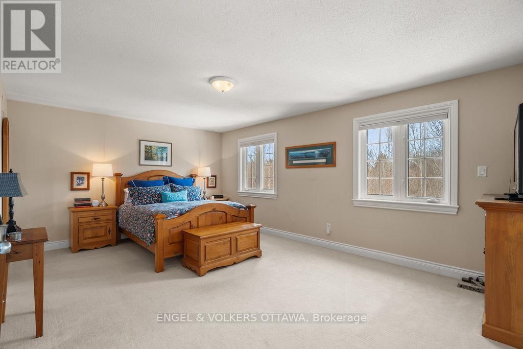 7 KNOTWOOD COURT Image 18