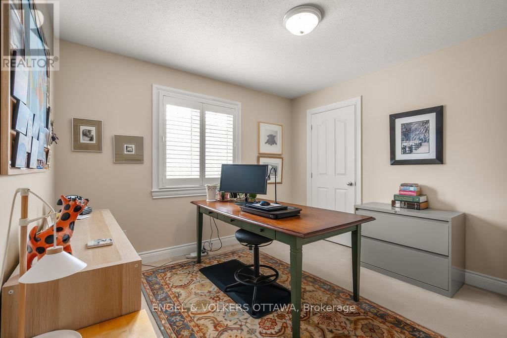 7 KNOTWOOD COURT Image 23