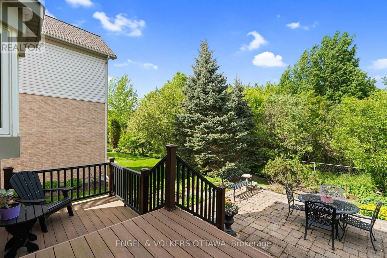 7 KNOTWOOD COURT Image 29