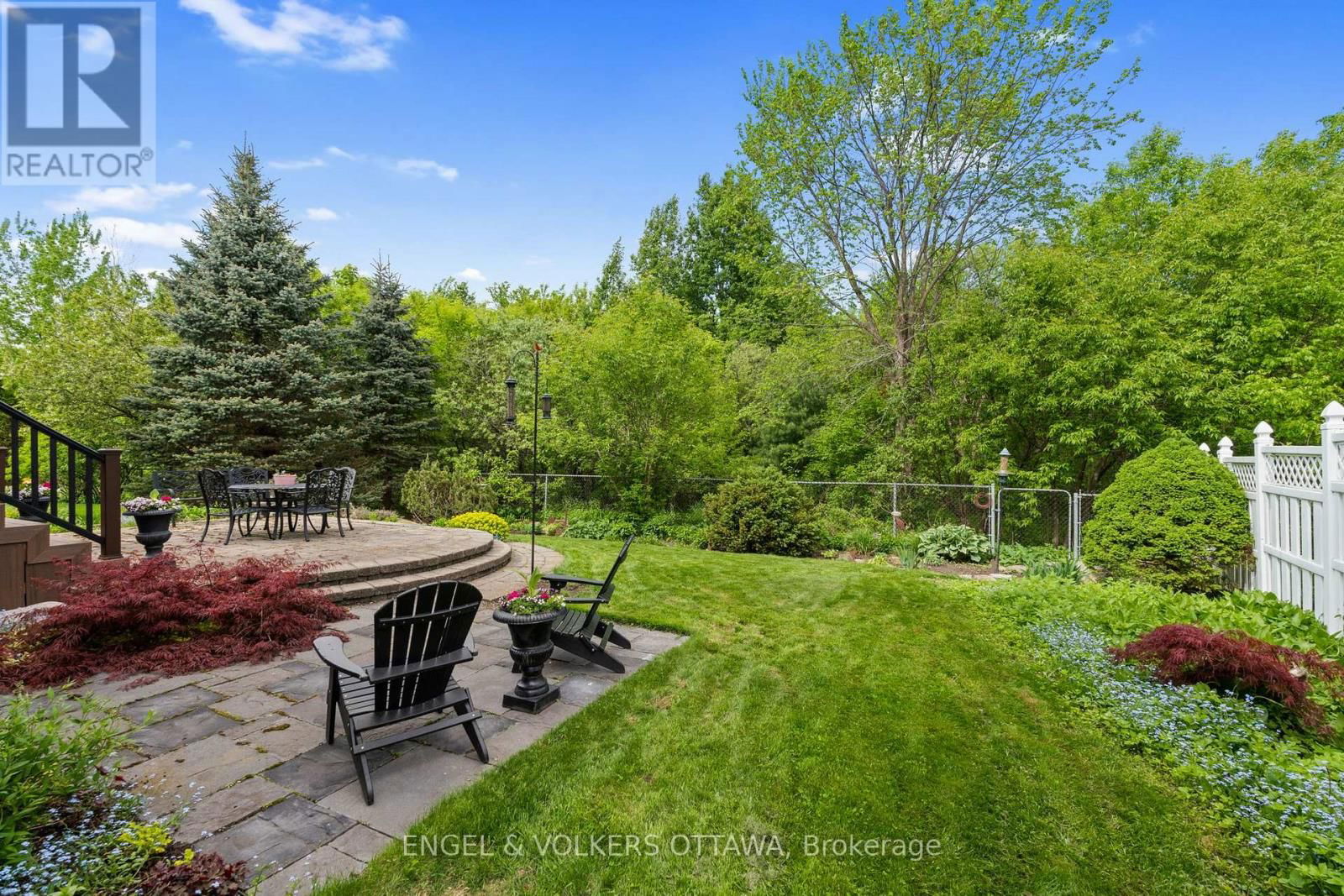 7 KNOTWOOD COURT Image 30