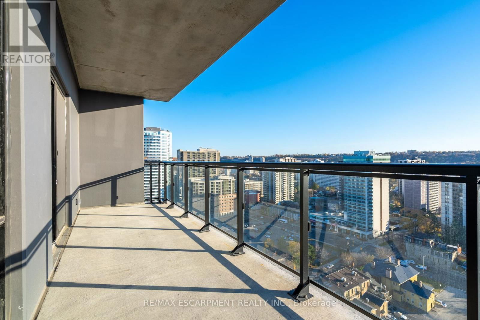 2014 - 15 QUEEN STREET SOUTH Image 14