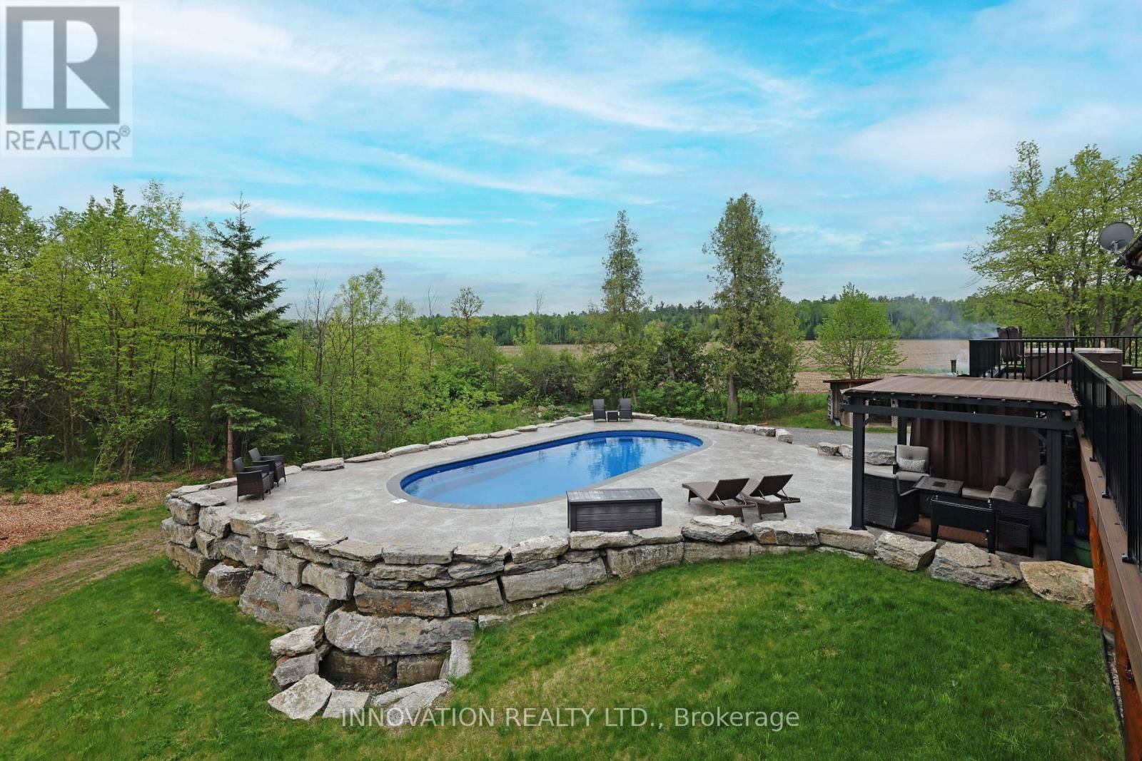 255 MACLARENS SIDEROAD Image 44