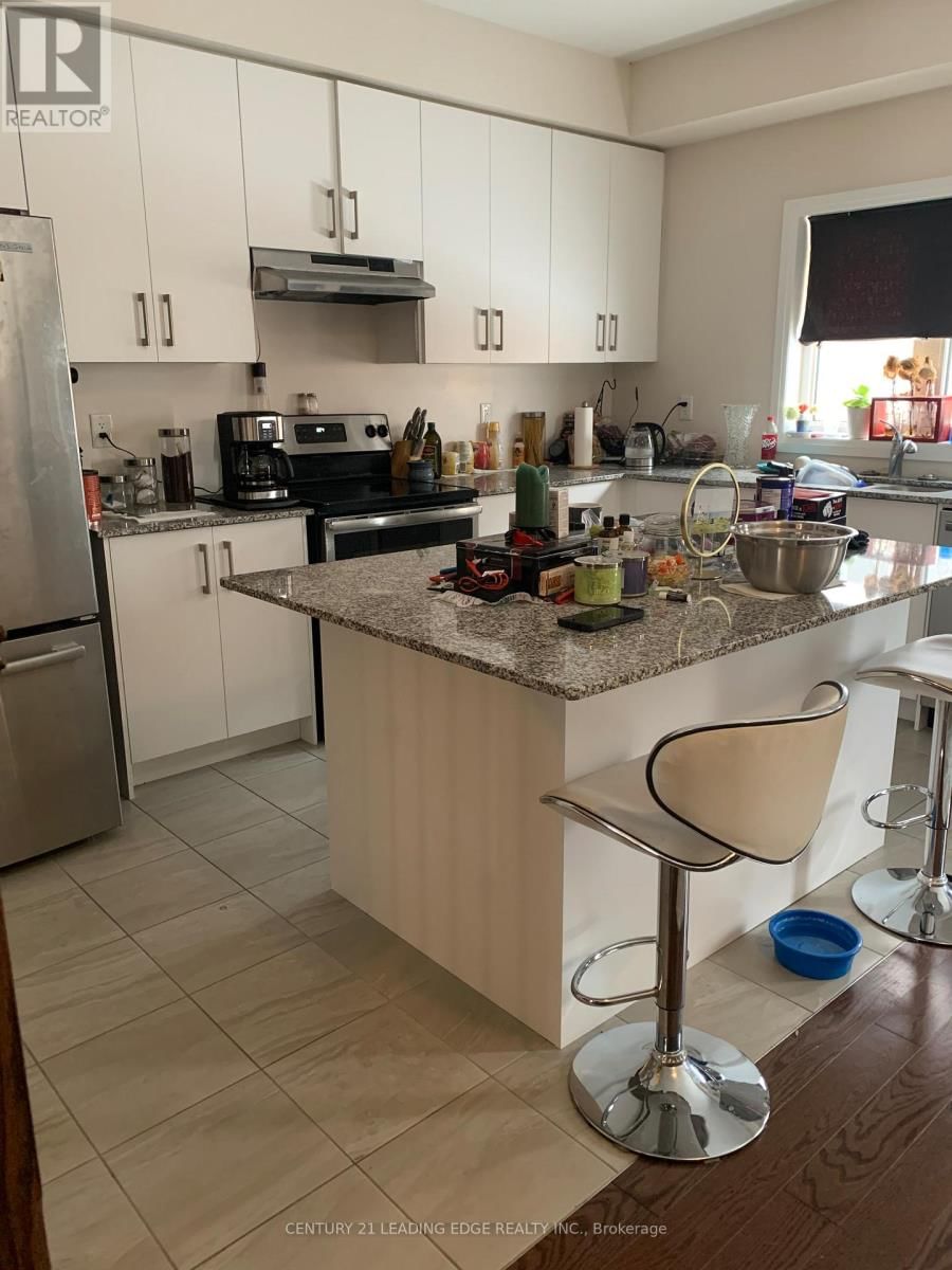 ON - 6 LANDSBOROUGH STREET Image 12