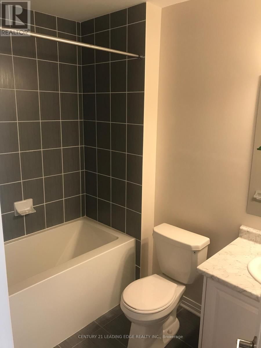 ON - 6 LANDSBOROUGH STREET Image 7