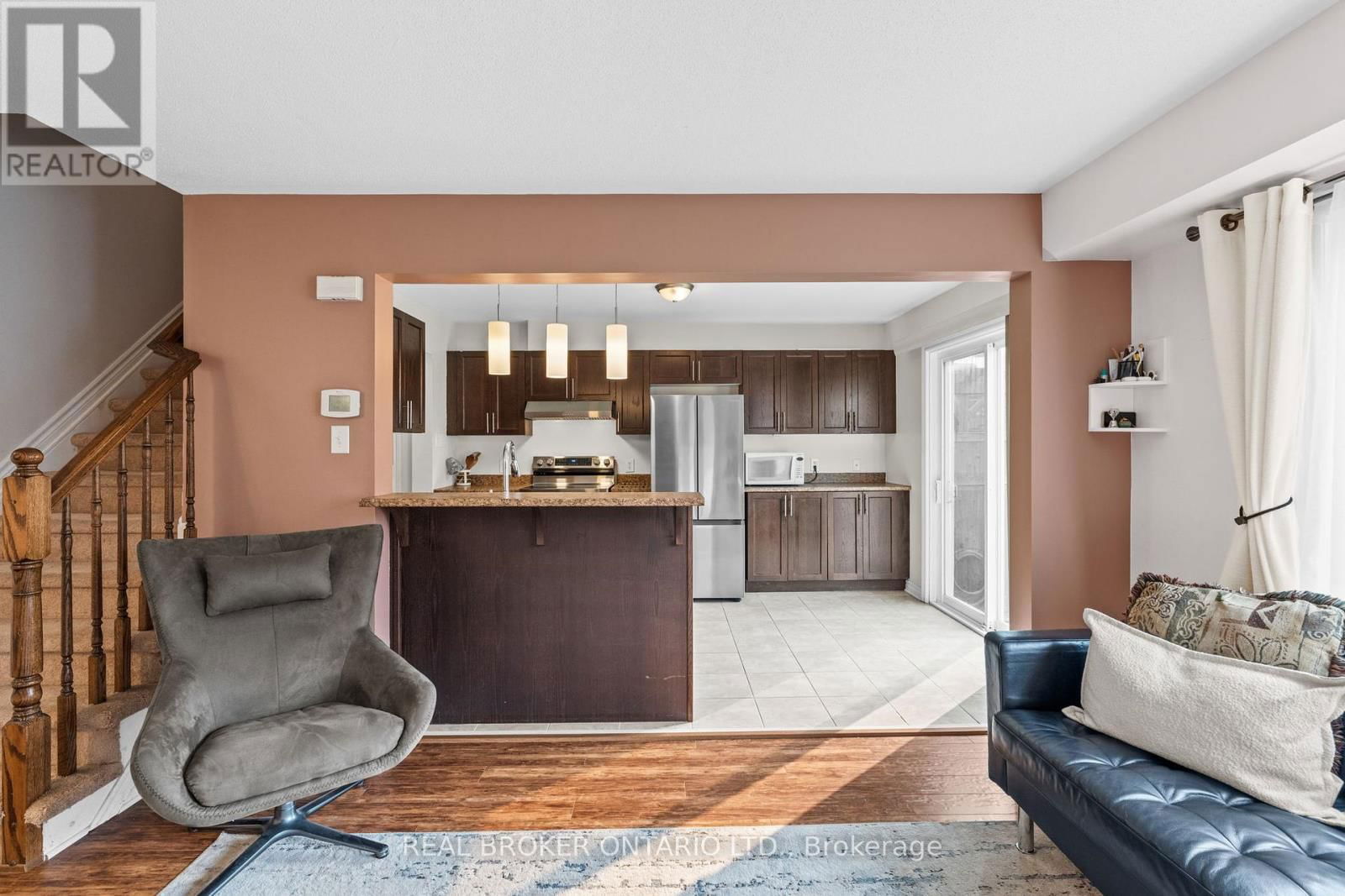 427 VENDEVALE AVENUE Image 12