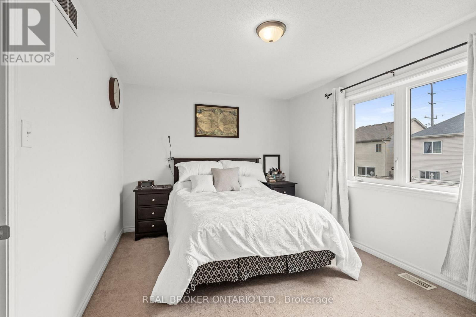 427 VENDEVALE AVENUE Image 20