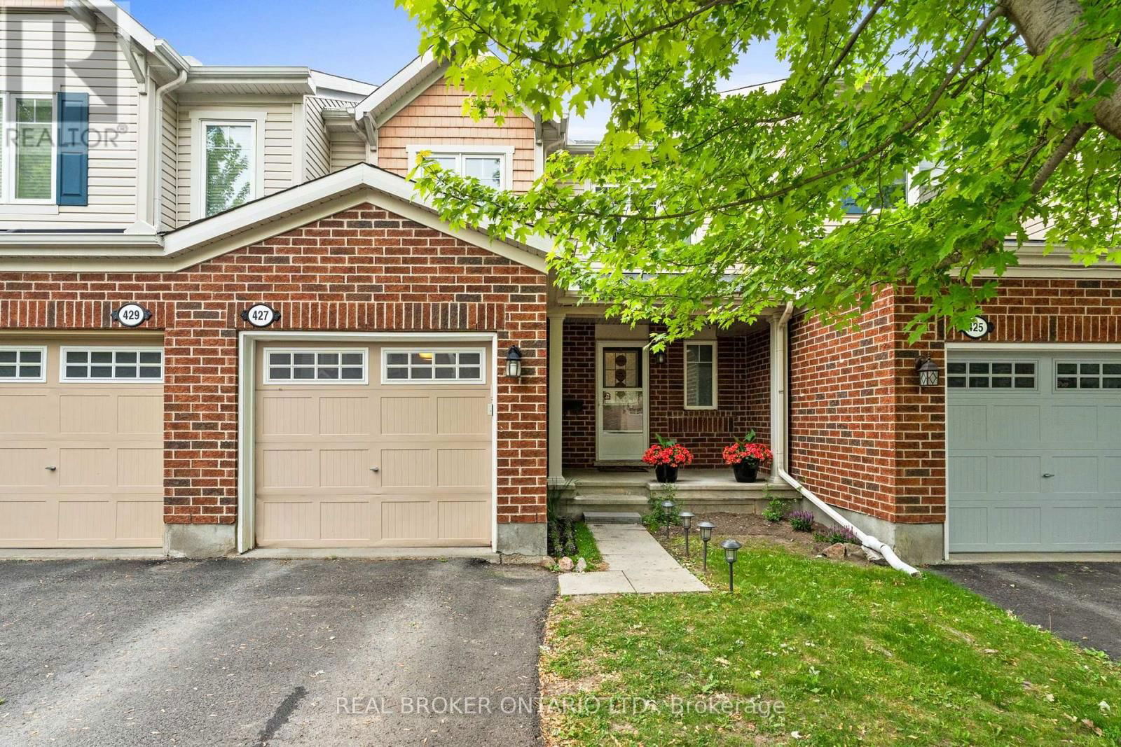 427 VENDEVALE AVENUE Image 3