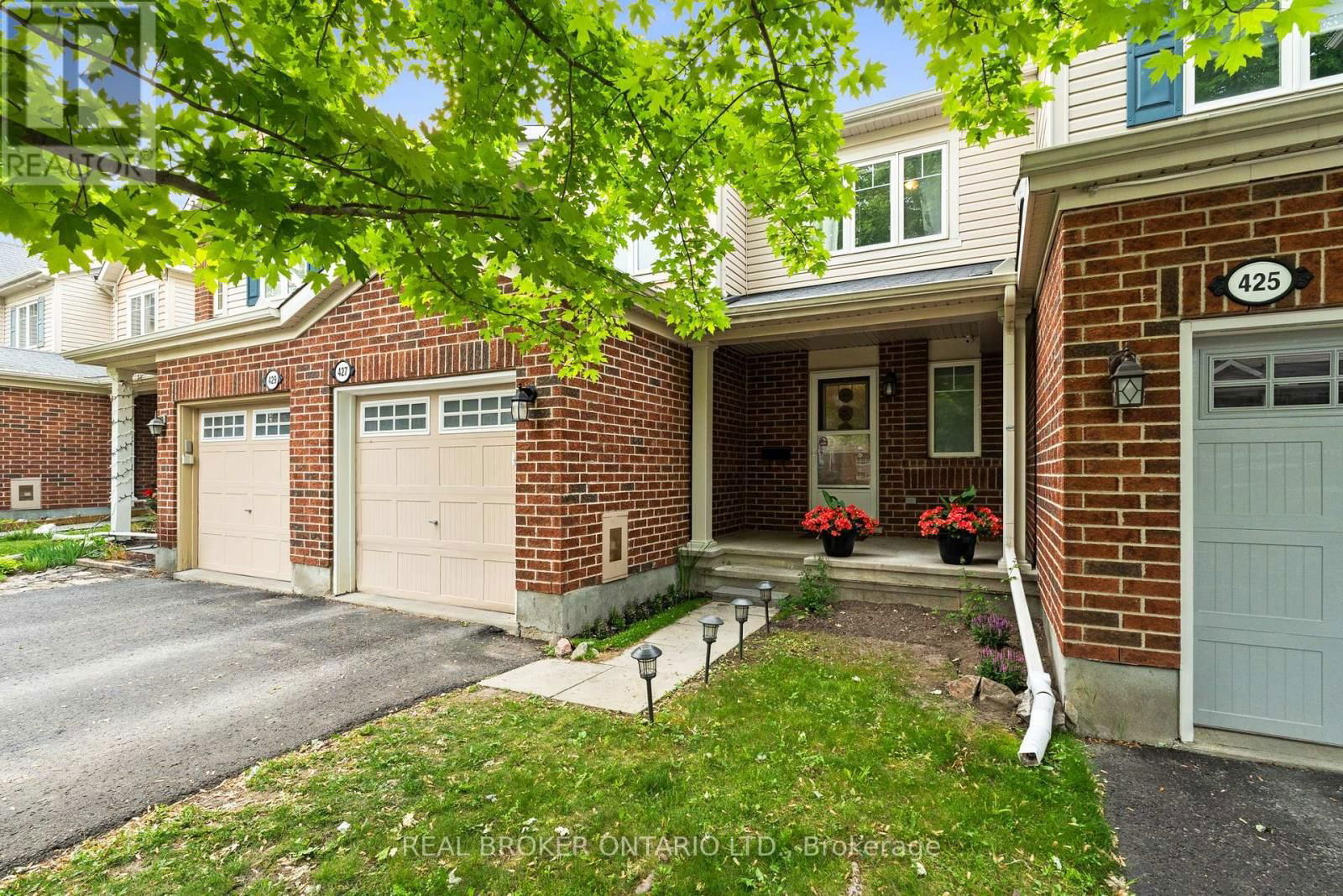 427 VENDEVALE AVENUE Image 4