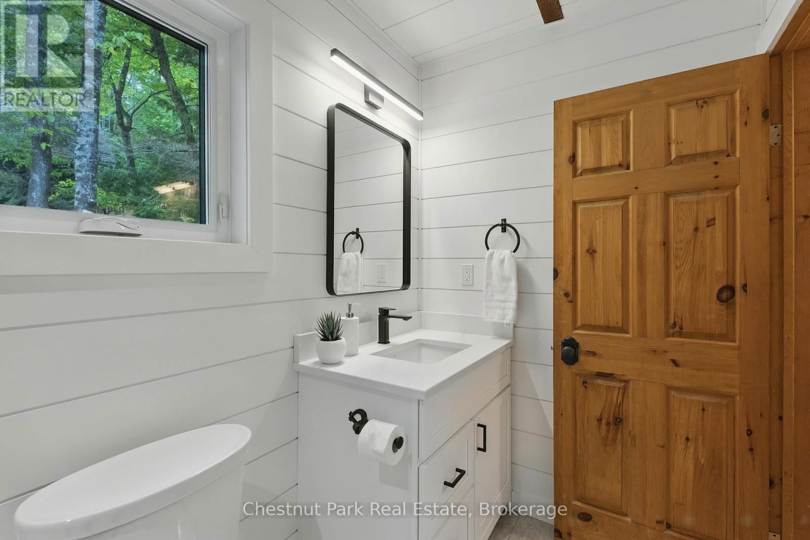 1167 WOLF BAY ROAD Image 27