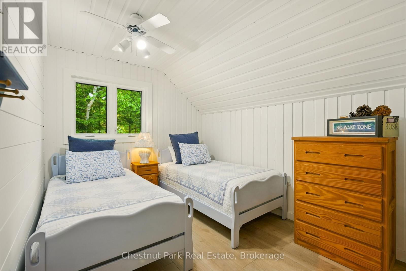 1167 WOLF BAY ROAD Image 38