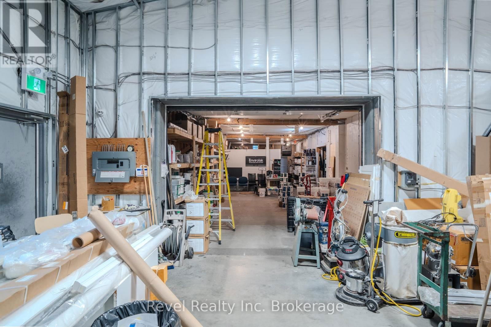 1370 REGINA STREET Image 42