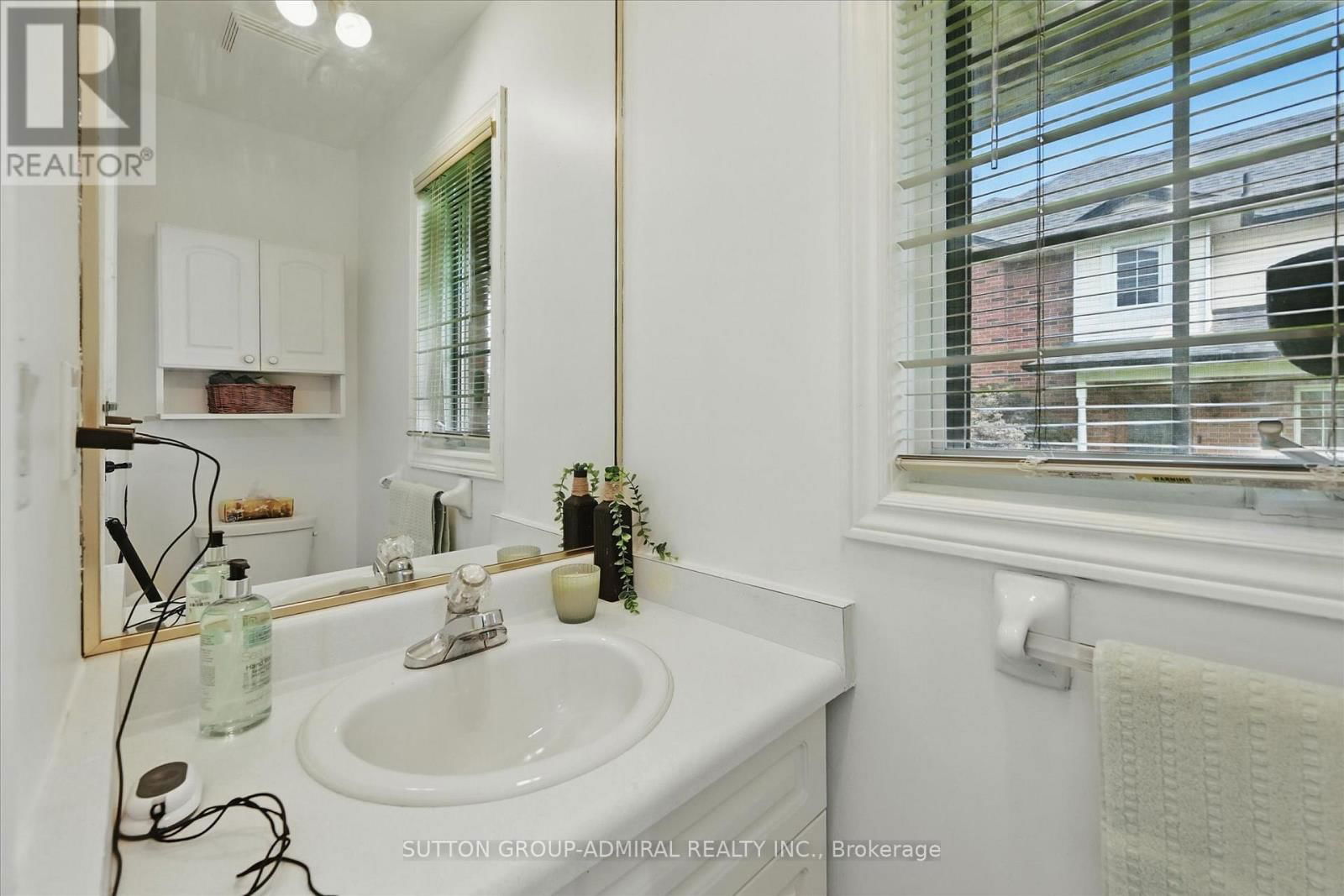469 DEWITT ROAD Image 16