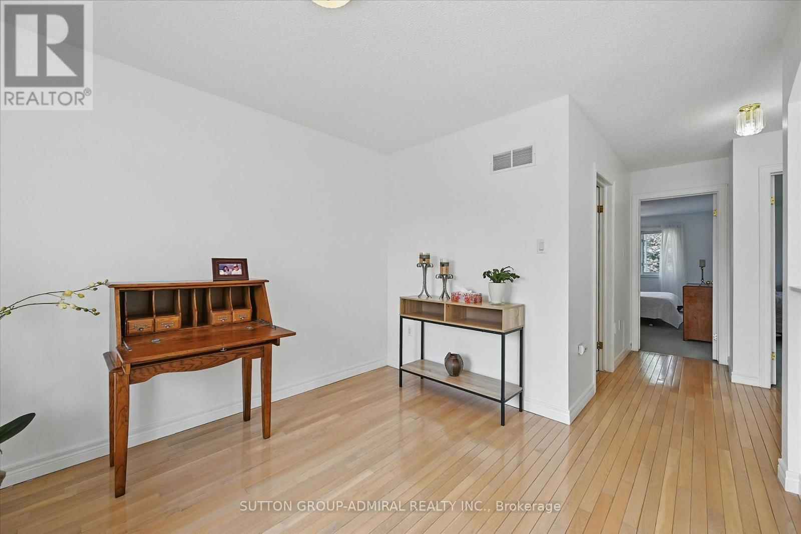469 DEWITT ROAD Image 20