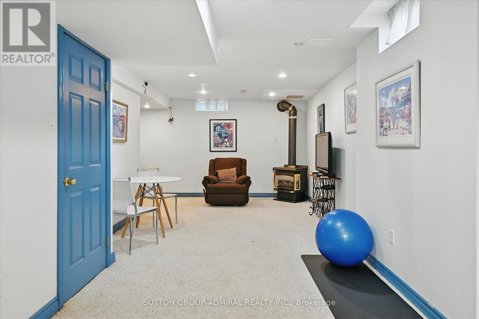 469 DEWITT ROAD Image 32