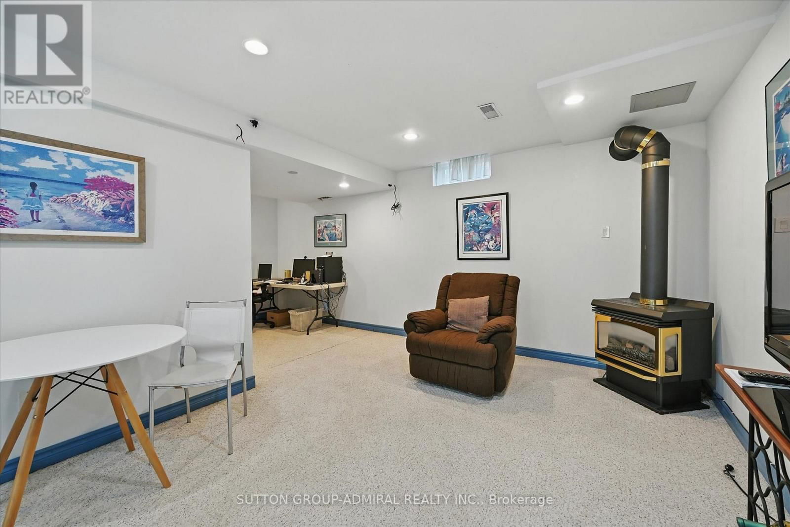 469 DEWITT ROAD Image 33