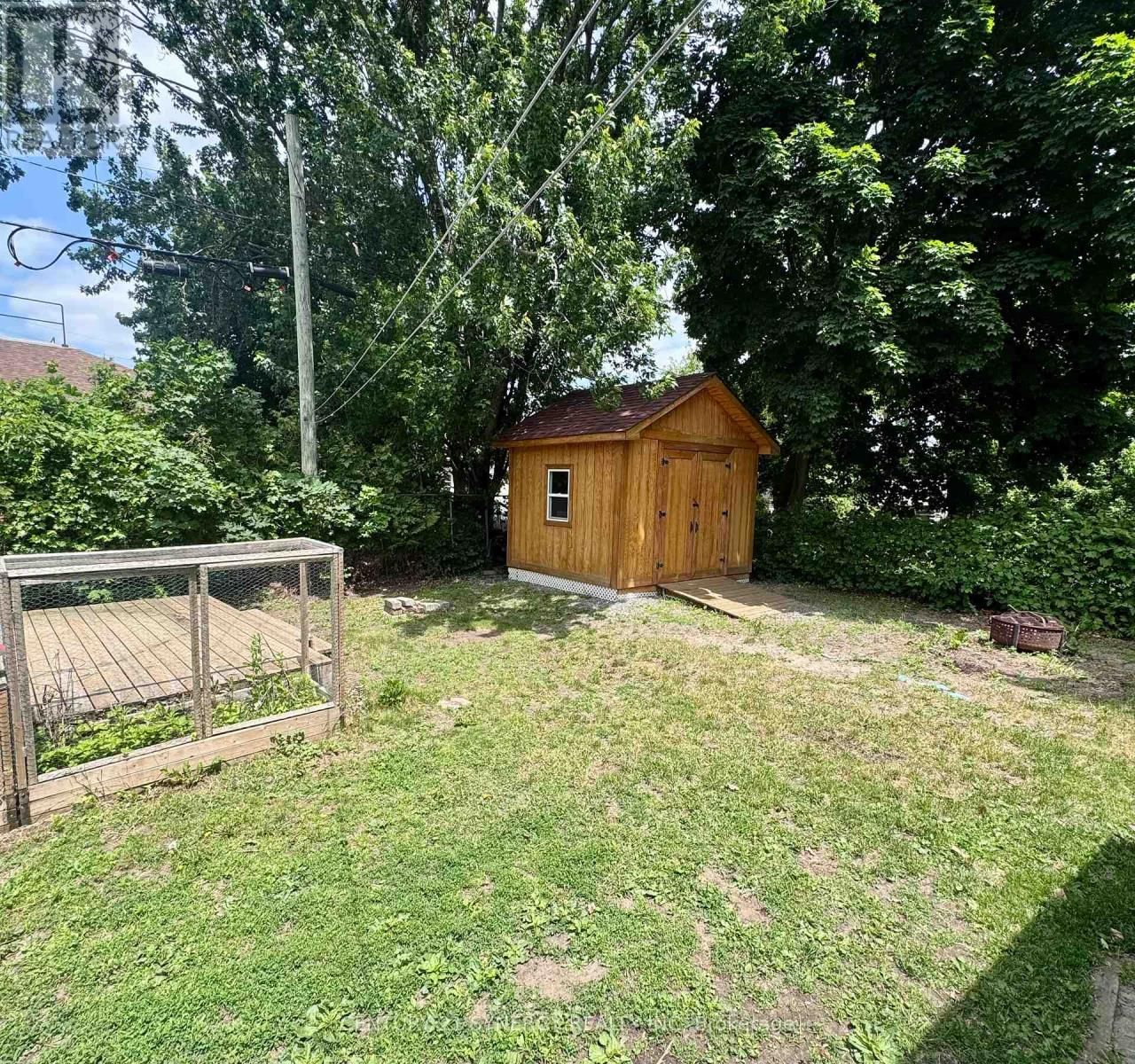 6 STRATHCONA STREET Image 10