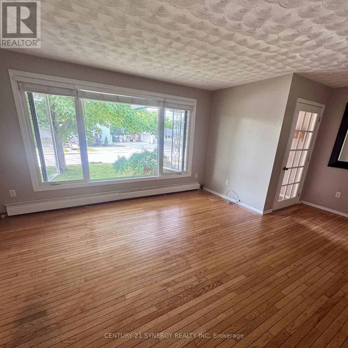 6 STRATHCONA STREET Image 16