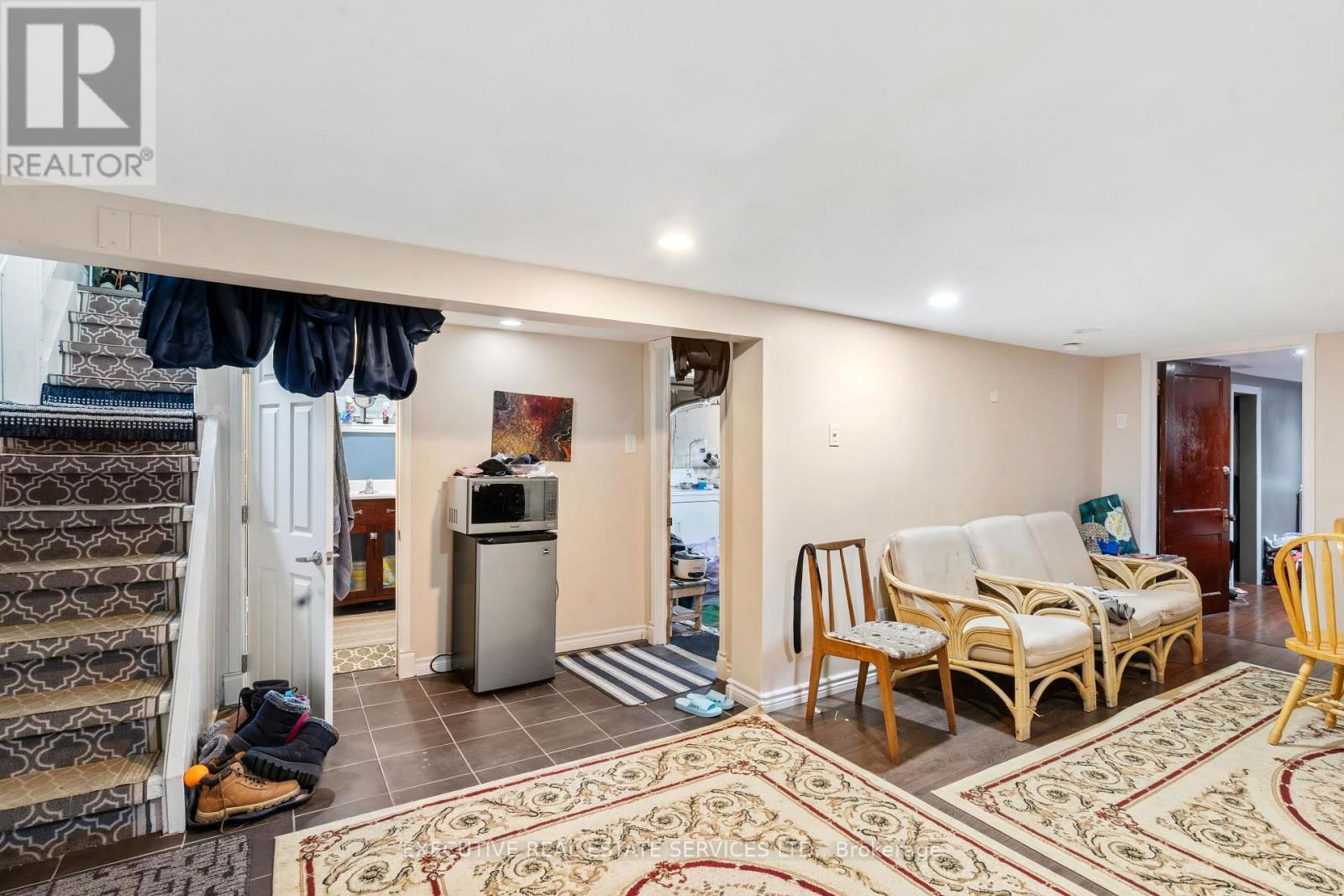 594 HIGHBURY AVENUE Image 22