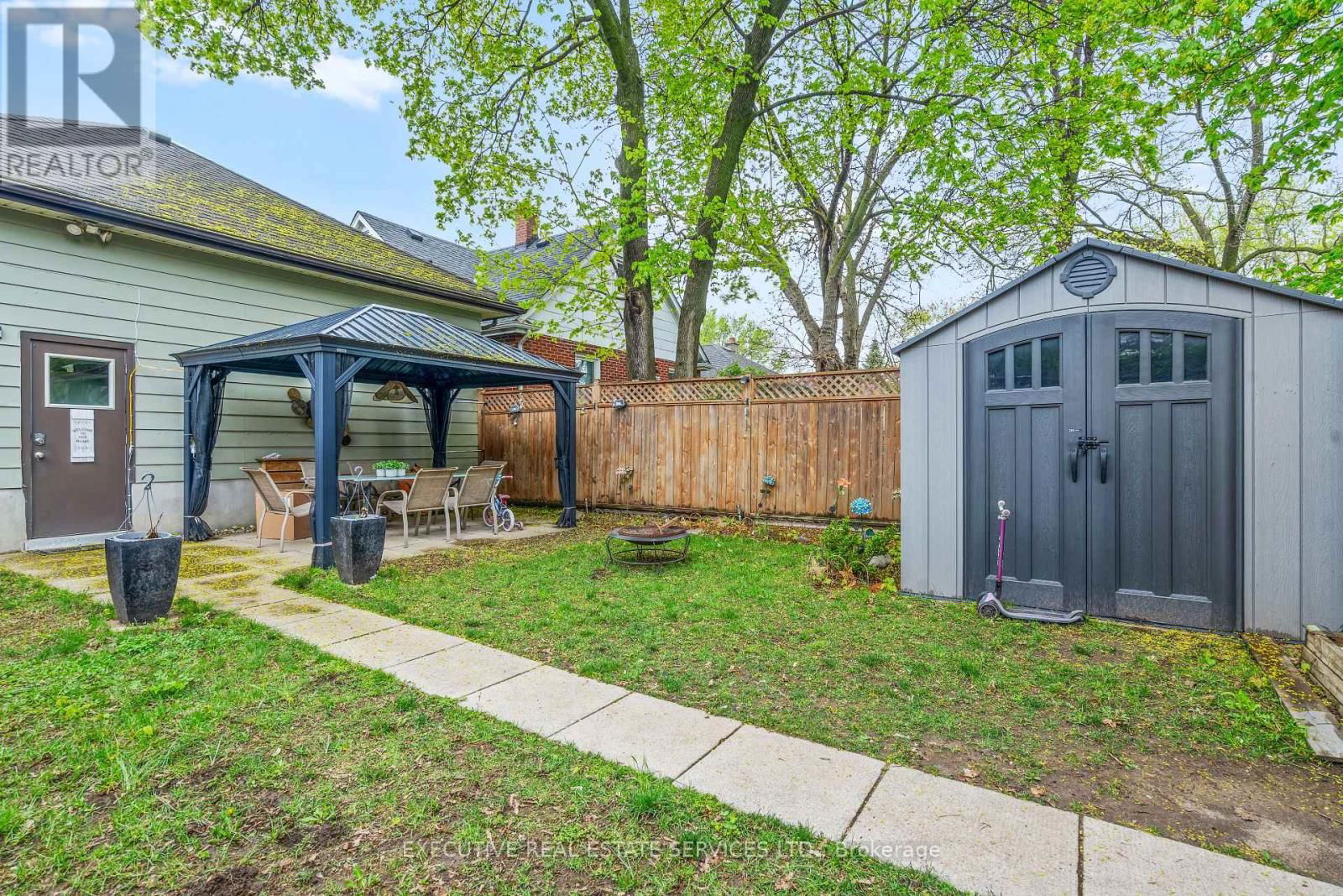 594 HIGHBURY AVENUE Image 28