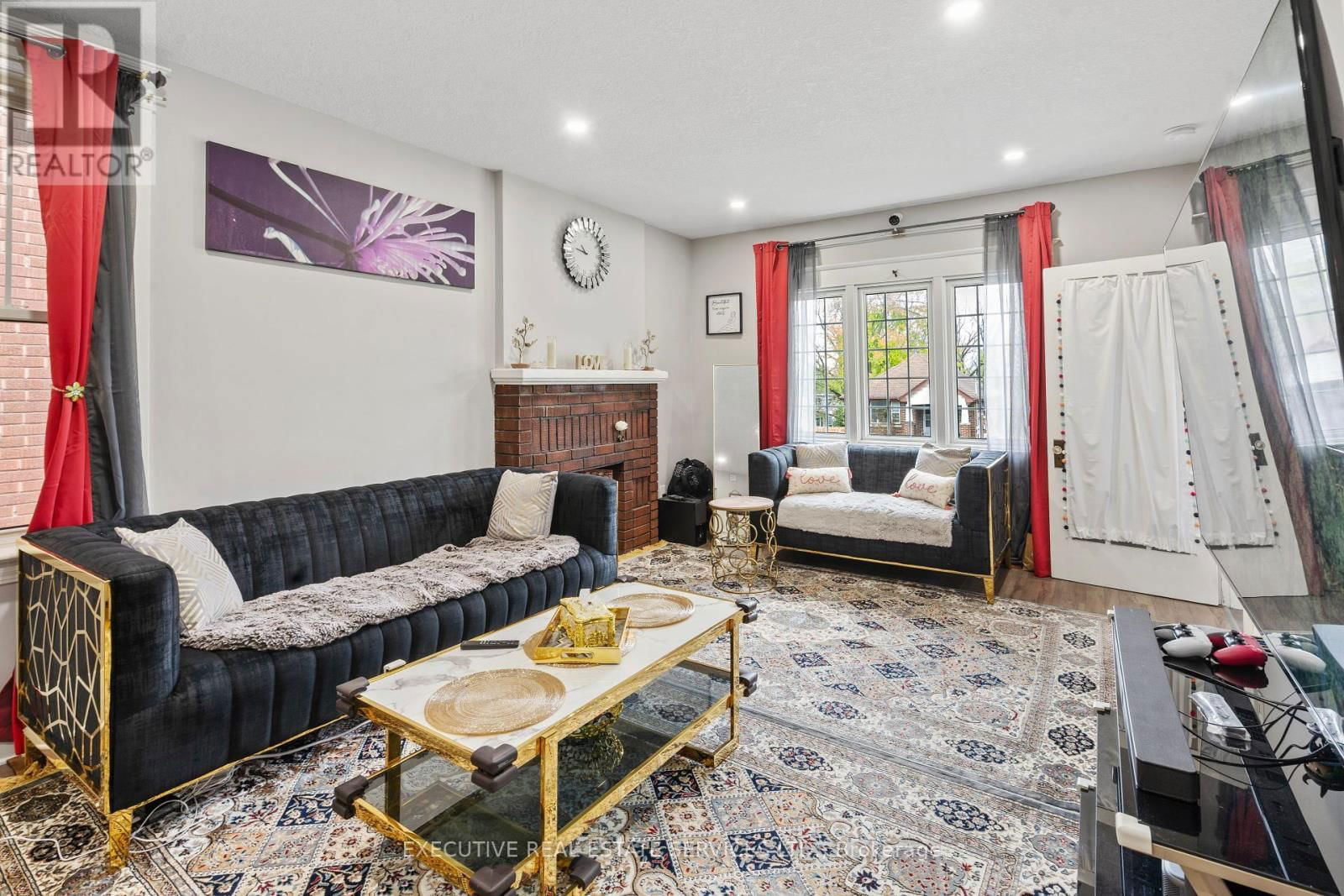 594 HIGHBURY AVENUE Image 6