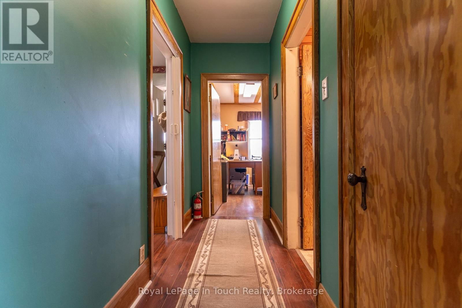 2596 HONEY HARBOUR ROAD Image 12