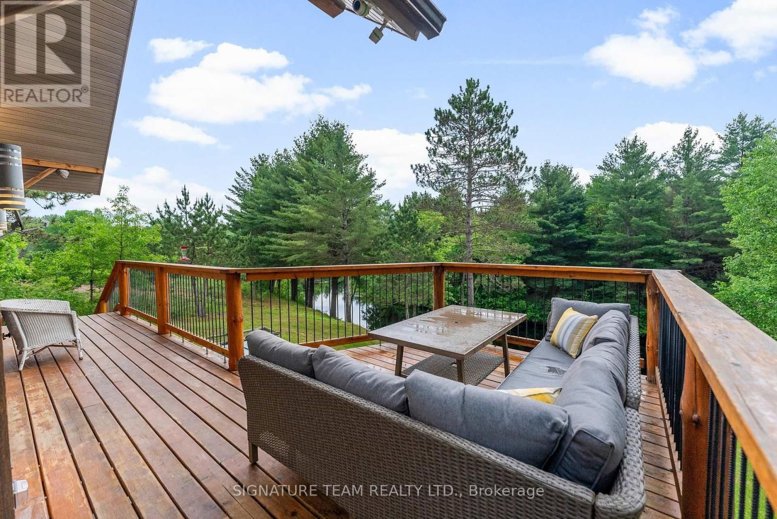 65b RECOSKIE LANE Image 32
