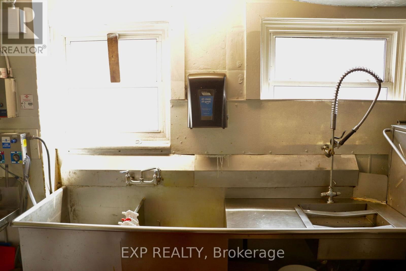 108 MURRAY STREET Image 14