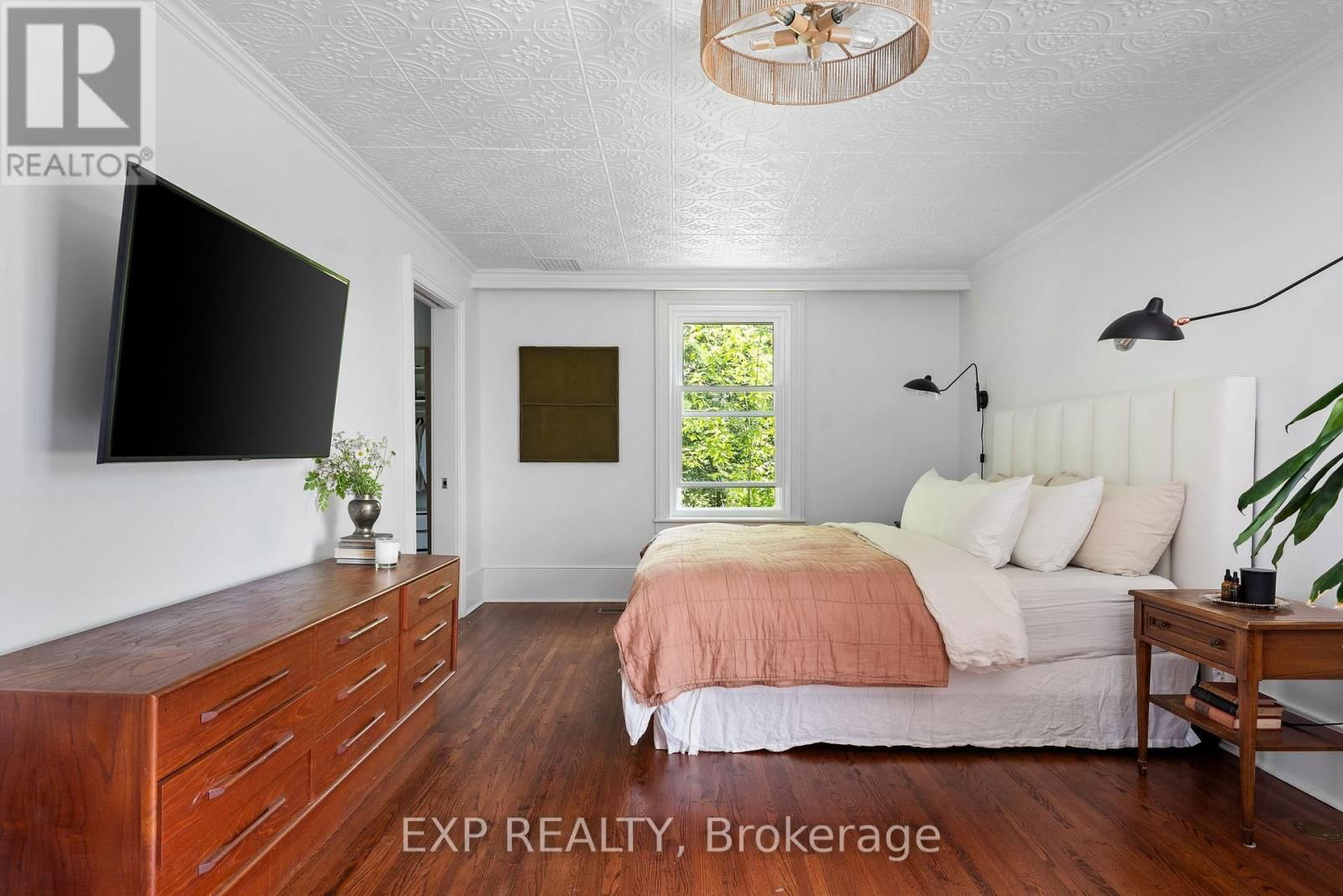985 MELVILLE ROAD Image 17