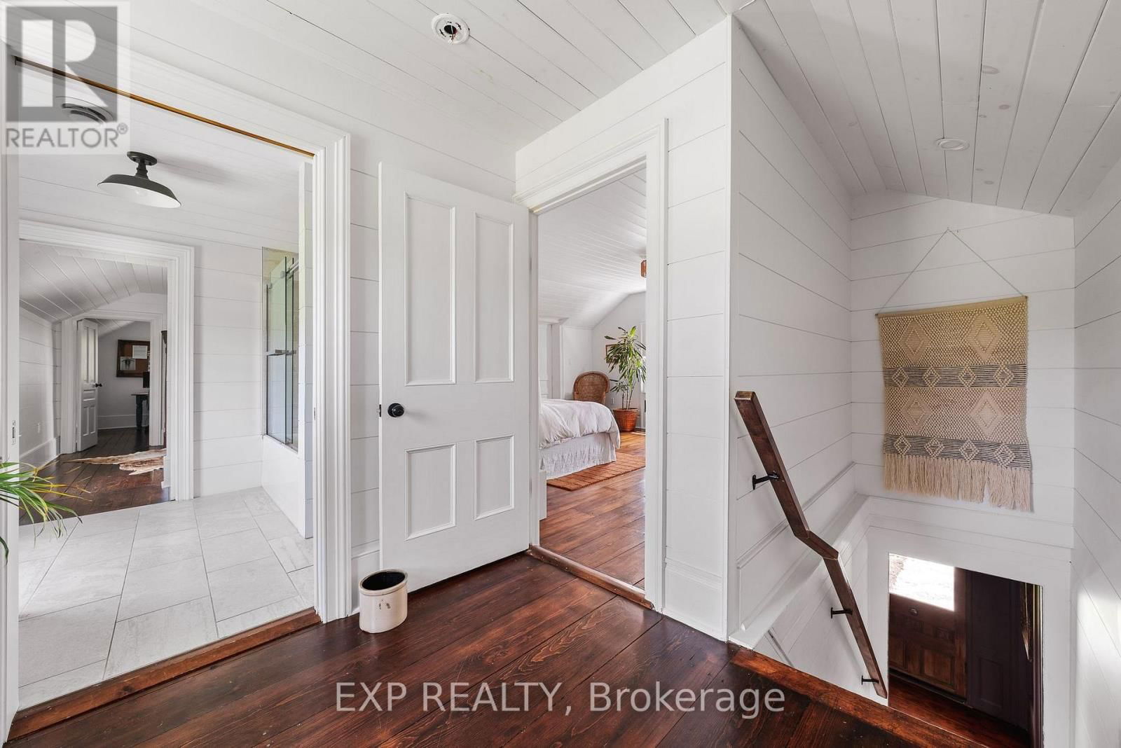 985 MELVILLE ROAD Image 32