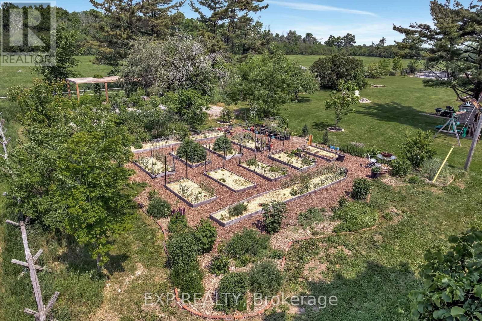 985 MELVILLE ROAD Image 42
